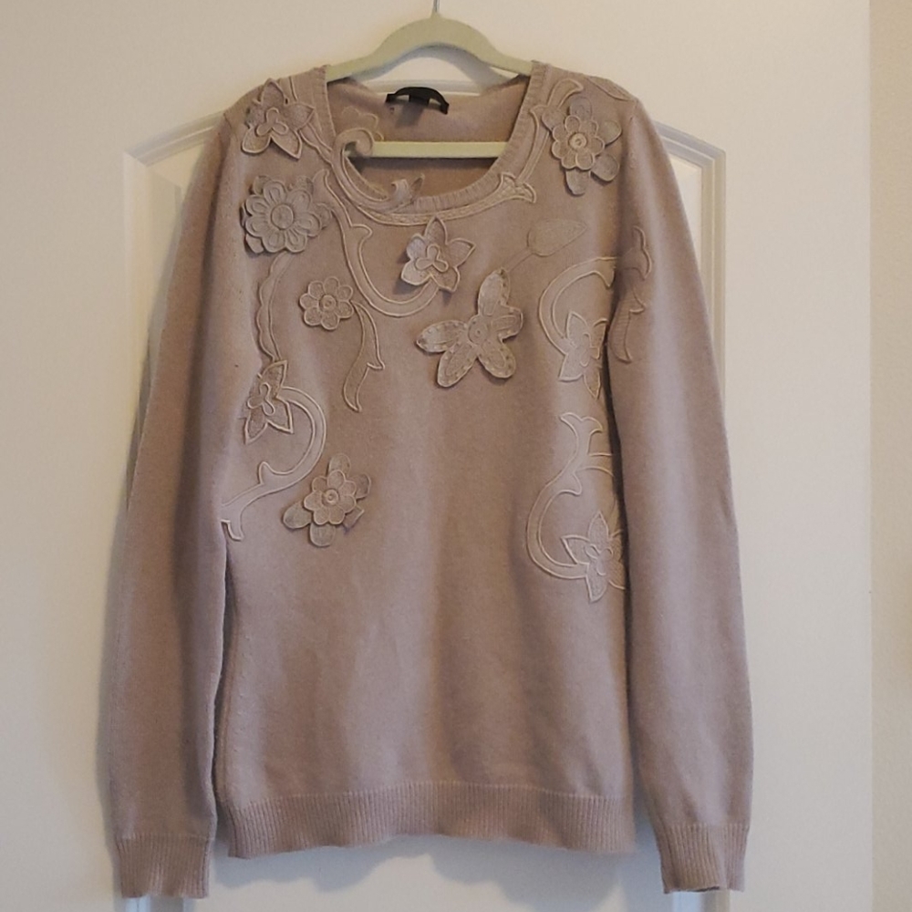 Burberry sweater